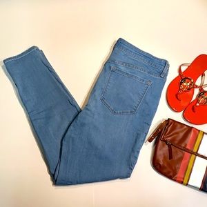 Old Navy Rockstar High Rise Distressed Denim